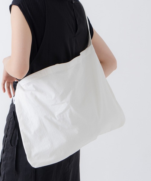 kha:ki（カーキ）の「「KHA:KI/カーキ」ミリタリーサコッシュ A-03（ショルダーバッグ・レディース・ベージュ/ブラック/ホワイト/カーキ・FREE）」の13枚目の写真