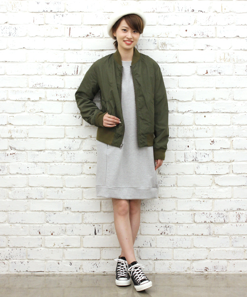 CIAOPANIC(チャオパニック)の「【Ciaopanic】 C/NウェザーカモフラリバーシブルMA-1(ノーカラージャケット・レディース・カーキ/ネイビー・FREE)」の1枚目の写真