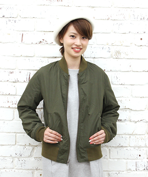 CIAOPANIC(チャオパニック)の「【Ciaopanic】 C/NウェザーカモフラリバーシブルMA-1(ノーカラージャケット・レディース・カーキ/ネイビー・FREE)」の3枚目の写真