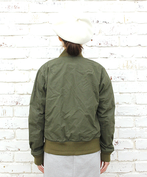 CIAOPANIC(チャオパニック)の「【Ciaopanic】 C/NウェザーカモフラリバーシブルMA-1(ノーカラージャケット・レディース・カーキ/ネイビー・FREE)」の6枚目の写真