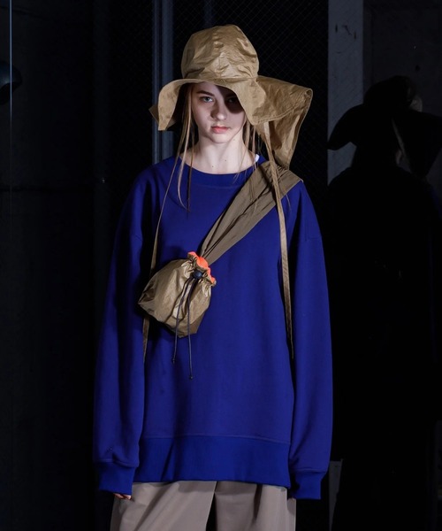 VOAAOV（ヴォアーブ）の「【VOAAOV】Air URAKE sweat（スウェット・メンズ・オートミール/ボルドー/ブルー/ブラック・2/1）」の4枚目の写真