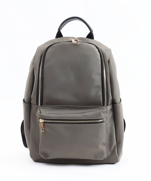 COOCO（クーコ）の「ポリエステル１０ポケットミディアムサイズリュック／Ａ４対応（バックパック/リュック・レディース・ネイビー/ブラック/カーキ/グレー・9）」の4枚目の写真
