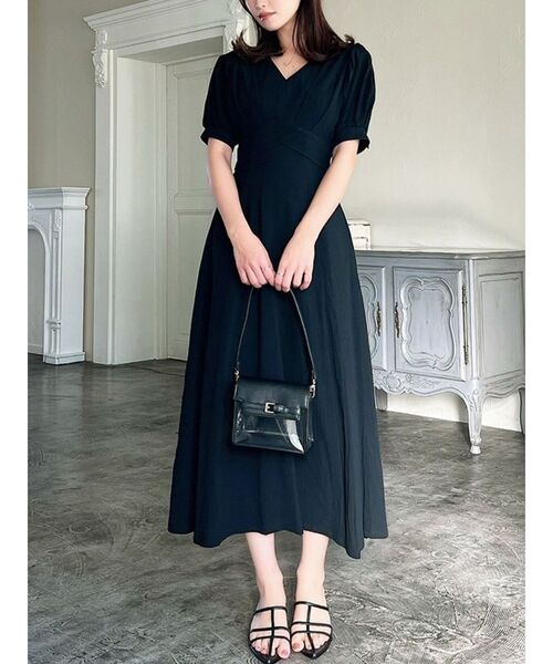 フォクシー ローウエストワンピースドレス 半袖 ふんわり膝丈 黒ブラック RESEXXY（リゼクシー）の「ウエストクロスフレアワンピース