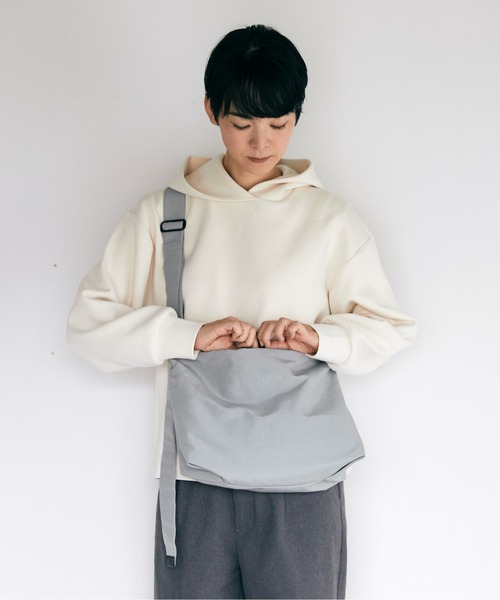 the case（ザケース）の「60/40クロス ラウンドショルダーバッグ（ショルダーバッグ・レディース・ブラック/グレー・FREE）」の10枚目の写真