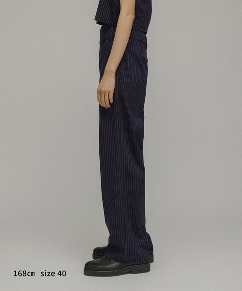M TO R（ムウトアール）の「［PANTS］PINSTRIPE STRAIGHT PANTS（その他パンツ・レディース・ライトグレー/ネイビー・38/40）」の13枚目の写真