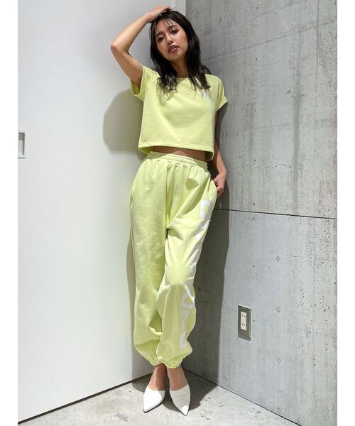 DC（ディーシー）の「GYDA×DC MINIロゴショートTシャツ（Tシャツ/カットソー・レディース・イエロー/オフホワイト/ブラック・FREE）」の6枚目の写真