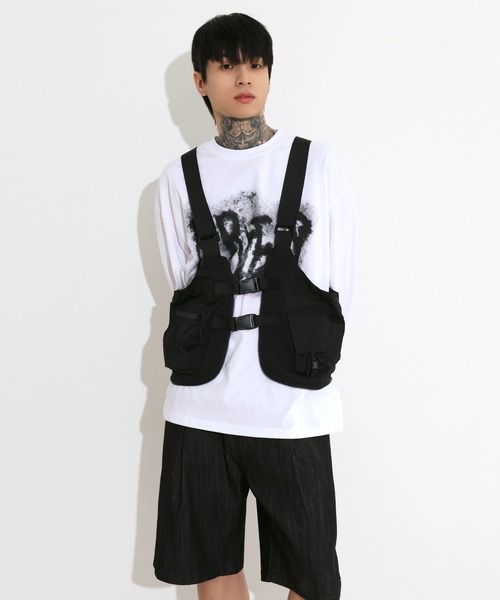 FOLLOWIN（フォロウィン）の「[UNISEX]ビンテージオーバーフィットレタリングスプレープリントロングティー（Tシャツ/カットソー・レディース・ホワイト/チャコール/ライトベージュ/ブラック・FREE）」の6枚目の写真