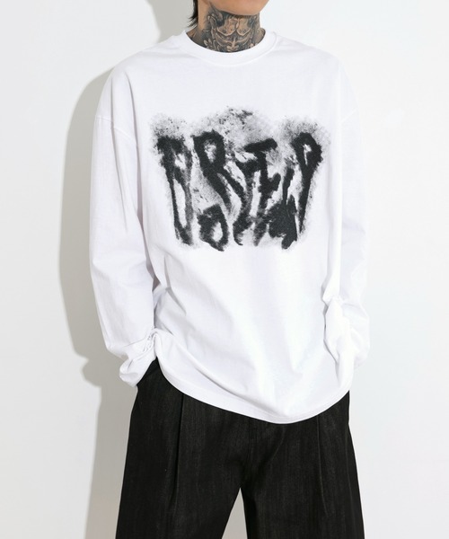 FOLLOWIN（フォロウィン）の「[UNISEX]ビンテージオーバーフィットレタリングスプレープリントロングティー（Tシャツ/カットソー・レディース・ホワイト/チャコール/ライトベージュ/ブラック・FREE）」の9枚目の写真