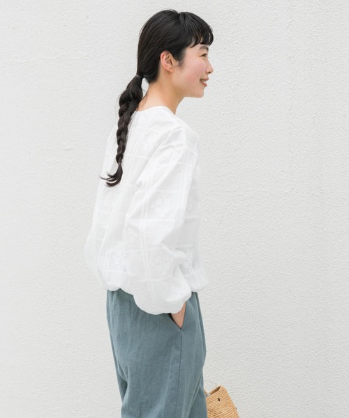 かぐれ（カグレ）の「クロスステッチドロストブラウス（シャツ