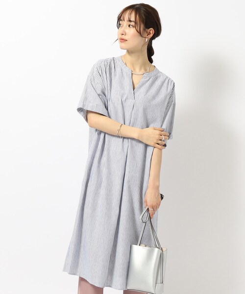 SHOO・LA・RUE（シューラルー）の「◆【UV/抗菌防臭】ゆる さら ふわり フレンチリネンブレンドワンピース（ワンピース・レディース・ベージュ/ブラック/レッド系1/ホワイト系2/ブルー系その他4・00）」の4枚目の写真