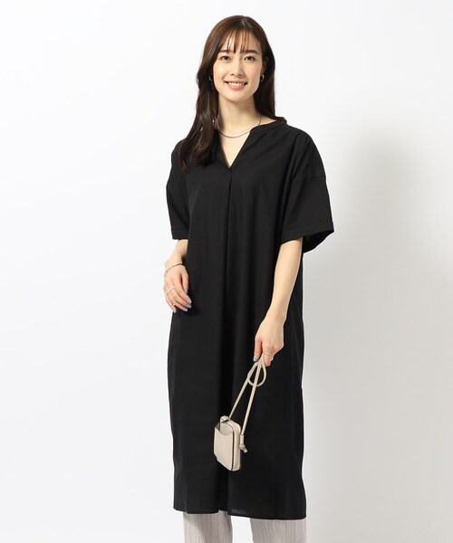 SHOO・LA・RUE（シューラルー）の「◆【UV/抗菌防臭】ゆる さら ふわり フレンチリネンブレンドワンピース（ワンピース・レディース・ベージュ/ブラック/レッド系1/ホワイト系2/ブルー系その他4・00）」の6枚目の写真