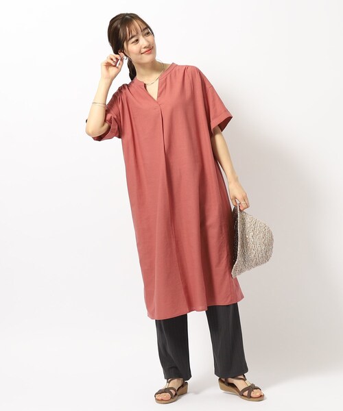 SHOO・LA・RUE（シューラルー）の「◆【UV/抗菌防臭】ゆる さら ふわり フレンチリネンブレンドワンピース（ワンピース・レディース・ベージュ/ブラック/レッド系1/ホワイト系2/ブルー系その他4・00）」の12枚目の写真