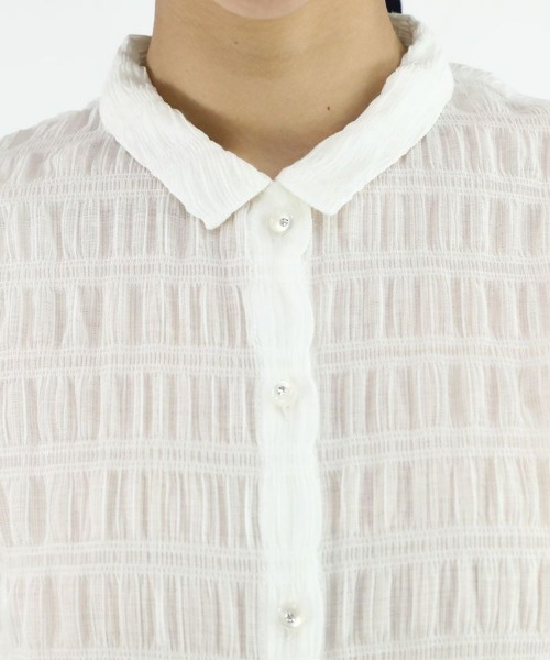 an another angelus（アンアナザーアンジェラス）の「ラインストーン釦シャーリングブラウス/ananotherangelus（シャツ/ブラウス・レディース・オフホワイト/ライトグリーン・FREE）」の8枚目の写真