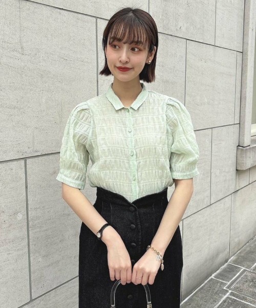 an another angelus（アンアナザーアンジェラス）の「ラインストーン釦シャーリングブラウス/ananotherangelus（シャツ/ブラウス・レディース・オフホワイト/ライトグリーン・FREE）」の14枚目の写真