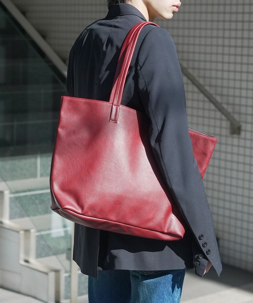 Blue Standard (ブルースタンダード)の「【BLUE STANDARD/ブルースタンダード】【驚異の7ポケットで整理上手】フェイクレザートートバッグ ウレタンPCスリーブ付 大容量(トートバッグ・メンズ・チャコールグレー/ワイン/ブラック/ダークネイビー/ブラウン/ネイビー/ダークブラウン/ブルー/カーキ・FREE)」の9枚目の写真