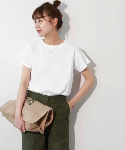 JOURNAL STANDARD relume(ジャーナルスタンダード レリューム)の「《追加》TCワッフルショートスリーブTシャツ(Tシャツ/カットソー・レディース・ホワイト/ブラック/ブルー/ストーン/バーガンディー・FREE)」の17枚目の写真