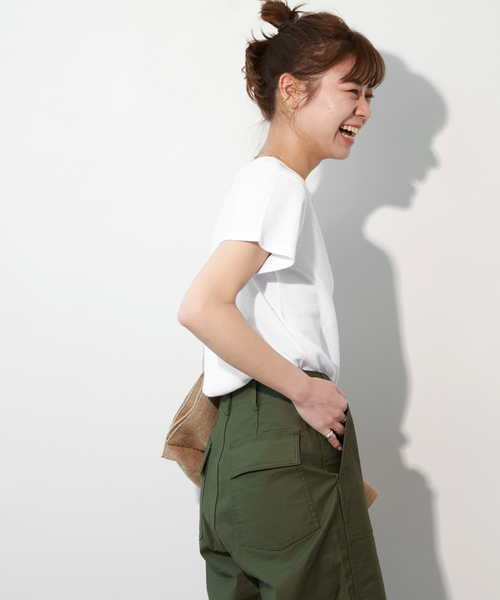 JOURNAL STANDARD relume(ジャーナルスタンダード レリューム)の「《追加》TCワッフルショートスリーブTシャツ(Tシャツ/カットソー・レディース・ホワイト/ブラック/ブルー/ストーン/バーガンディー・FREE)」の18枚目の写真