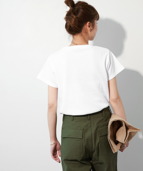 JOURNAL STANDARD relume(ジャーナルスタンダード レリューム)の「《追加》TCワッフルショートスリーブTシャツ(Tシャツ/カットソー・レディース・ホワイト/ブラック/ブルー/ストーン/バーガンディー・FREE)」の19枚目の写真