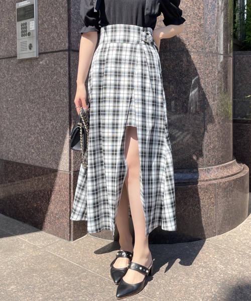 TORTE（トルテ）の「スリットフレアスカート（スカート・レディース・ブラック/ダークグレー/ブラック系その他/パープル/ブラック系その他2・FREE）」の2枚目の写真