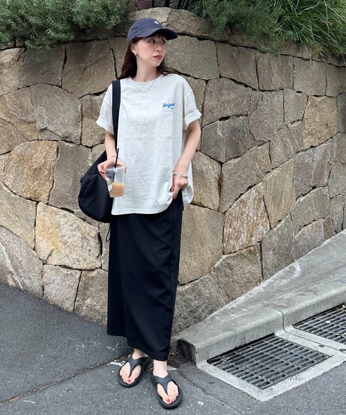 秋準備美品✨断捨離SALEDIESEL Dロゴ刺繍入り長袖トップス 秋準備美品✨断捨離SALEDIESEL Dロゴ刺繍入り長袖トップス 秋