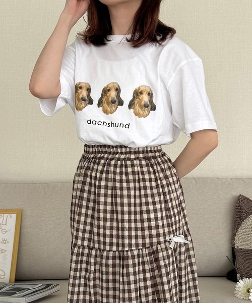 cuorequal（クオレコール）の「犬プリント半袖Tシャツ（Tシャツ/カットソー・レディース・A/B/E/D/C/F/J/I/H/G・LARGE/MEDIUM/SMALL）」の2枚目の写真
