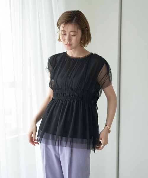 YECCA VECCA（イェッカヴェッカ）の「チュールギャザーブラウス（シャツ/ブラウス・レディース・ブラック/アイボリー/ブラウン・FREE）」の2枚目の写真