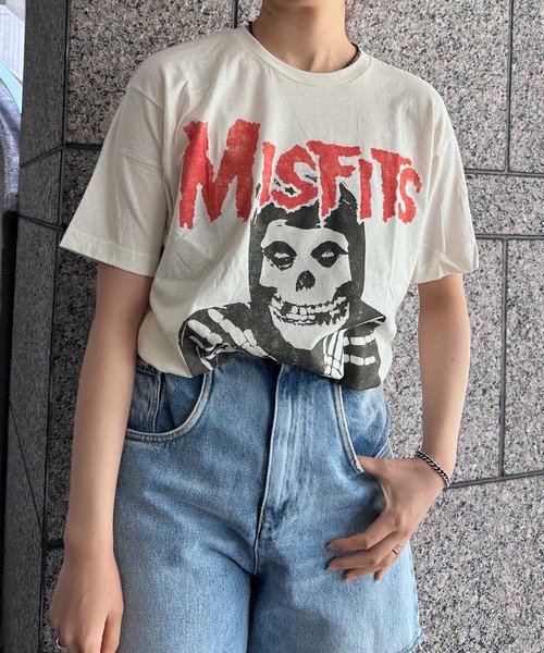 ONE DAY KMC (ワンデイケーエムシー)の「ONE DAY Select / ROCK OFF Tee / American Classics Tee(Tシャツ/カットソー・レディース・その他20/その他18/その他19/その他17/その他13/その他15/その他9/その他10/その他11/その他12/その他7/その他8/その他6/その他4/その他5/その他2/その他3/その他1・LARGE/X-LARGE)」の16枚目の写真