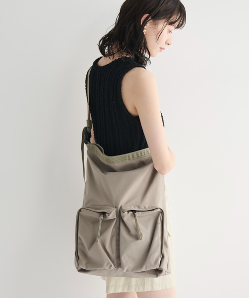 MERLOT(メルロー)の「カーゴポケットビッグトート(トートバッグ・レディース・カーキ・FREE)」の5枚目の写真