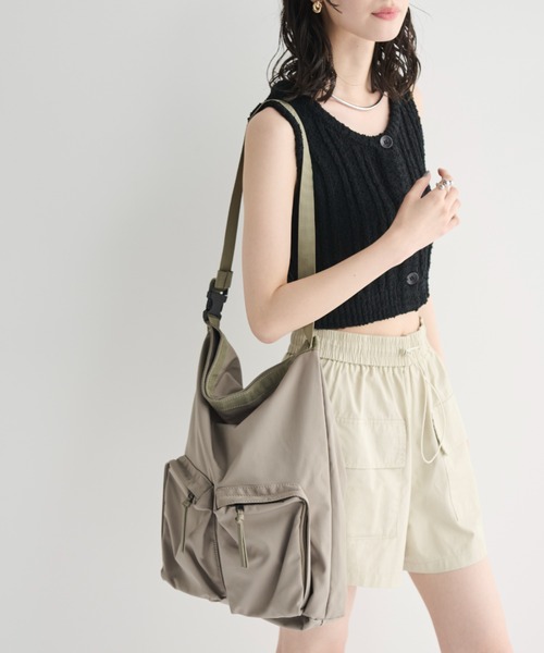 MERLOT(メルロー)の「カーゴポケットビッグトート(トートバッグ・レディース・カーキ・FREE)」の6枚目の写真