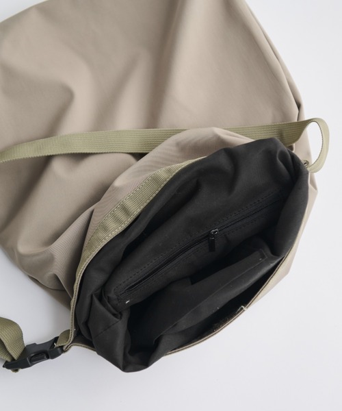 MERLOT(メルロー)の「カーゴポケットビッグトート(トートバッグ・レディース・カーキ・FREE)」の16枚目の写真
