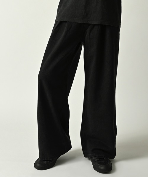 ONE DAY KMC （ワンデイケーエムシー）の「デニム ワイドテーパードPANTS（デニムパンツ・メンズ・ブラック/ブラック系その他/インディゴブルー/ライトインディゴブルー・SMALL/MEDIUM/LARGE）」の2枚目の写真