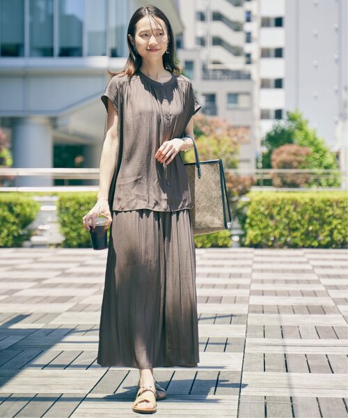 ikka（イッカ）の「【セットアップ対応】カッセンボリュームラップスカーチョ（その他パンツ・レディース・モカ/オレンジ/チャコールグレー・M/L/S）」の8枚目の写真