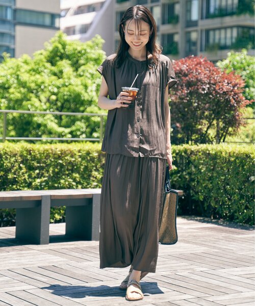 ikka（イッカ）の「【セットアップ対応】カッセンボリュームラップスカーチョ（その他パンツ・レディース・モカ/オレンジ/チャコールグレー・M/L/S）」の9枚目の写真