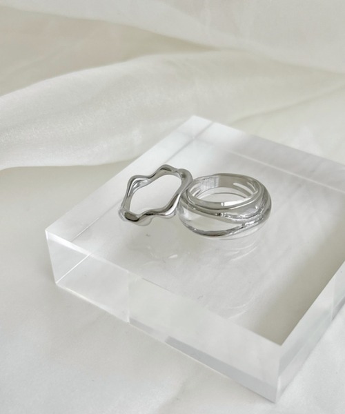 sowang(ソワン)の「【2set/ステンレス】クリアメタルデザイン セットリング-clear metal design set ring-(リング・レディース・ゴールド/シルバー・FREE)」の3枚目の写真
