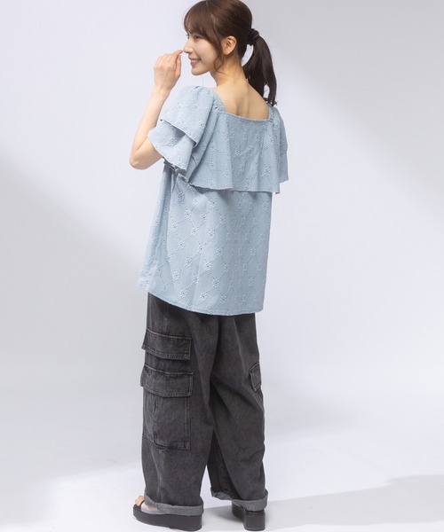 AnNet(アネット)の「【ウエストゴム仕様】 ウォッシュ加工 デニム カーゴパンツ(カーゴパンツ・レディース・ダークグレー/ブルー・4L/3L)」の4枚目の写真