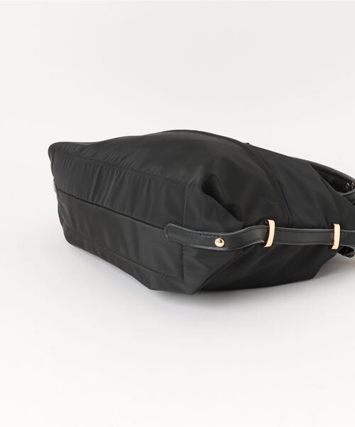 Three Four Time（ｽﾘｰﾌｫｰﾀｲﾑ）の「トリムレザージッパーポケットナイロンBAG　＠（ショルダーバッグ・レディース・ブラック・FREE）」の13枚目の写真