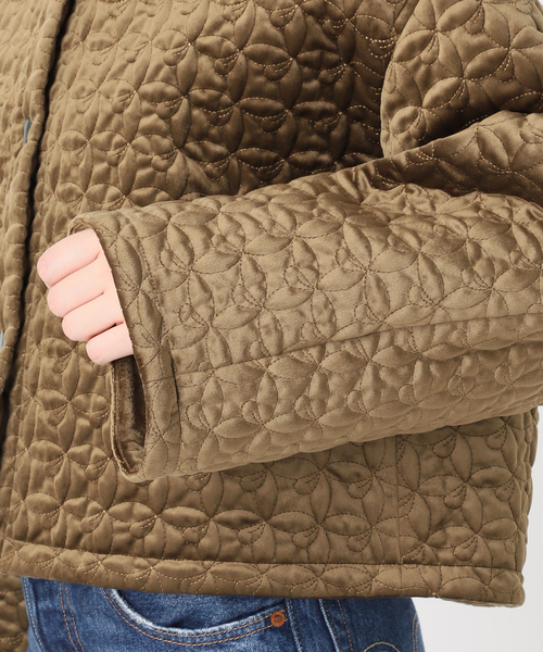 JOURNAL STANDARD(ジャーナルスタンダード)の「別珍キルティングショートブルゾン(ブルゾン・レディース・チャコールグレー/カーキ・FREE)」の12枚目の写真