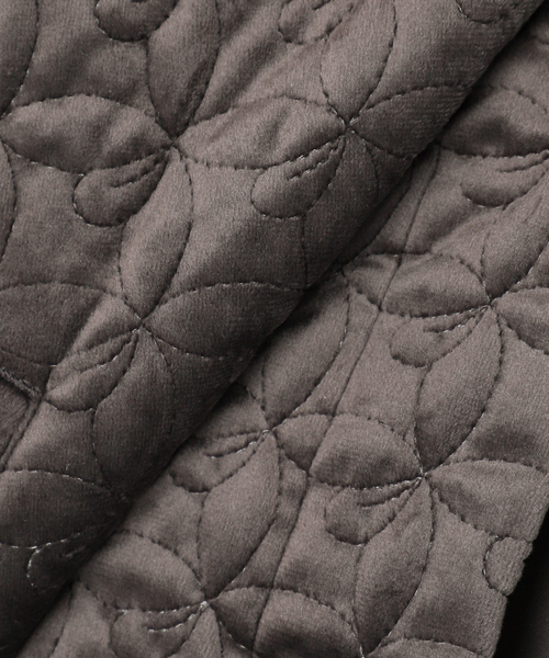 JOURNAL STANDARD(ジャーナルスタンダード)の「別珍キルティングショートブルゾン(ブルゾン・レディース・チャコールグレー/カーキ・FREE)」の3枚目の写真