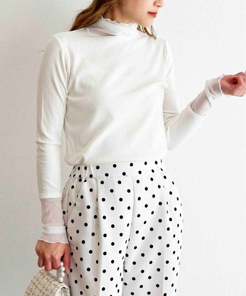 DIARIUM（ディアリウム）の「【日本製】チュール切替えテレコプルオーバー（Tシャツ/カットソー・レディース・グレイッシュベージュ/ブラック/チャコールグレー/オフホワイト・M）」の5枚目の写真