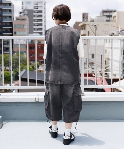 PBLIM（ページボーイリム）の「PBLIM/デニムベスト（ベスト・レディース・ブラック/ブルー・FREE）」の12枚目の写真