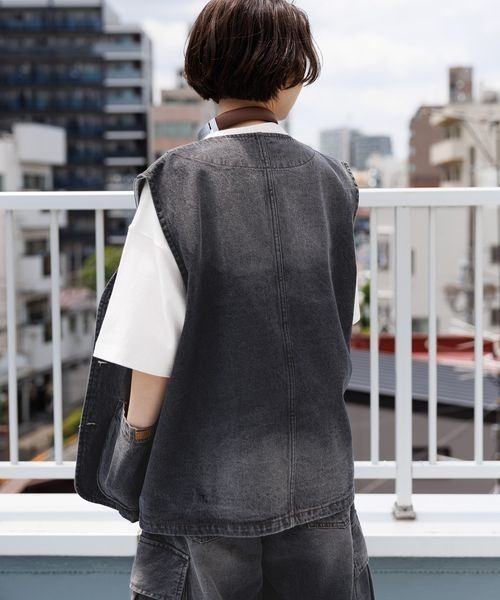 PBLIM（ページボーイリム）の「PBLIM/デニムベスト（ベスト・レディース・ブラック/ブルー・FREE）」の21枚目の写真