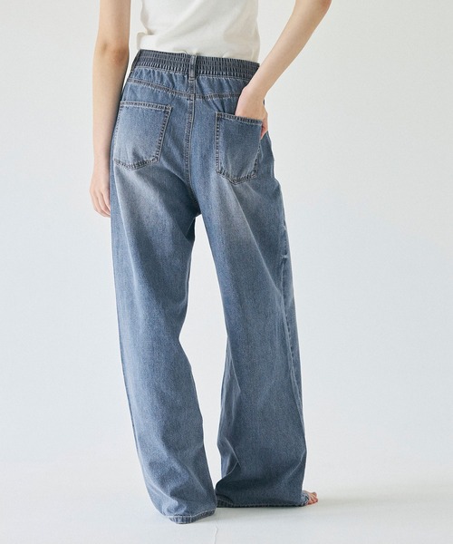 coca（coca）（コカ）の「軽量デニム ウエストゴムパンツ（デニムパンツ・レディース・ライトブルー/ブルー・S/M/L）」の12枚目の写真