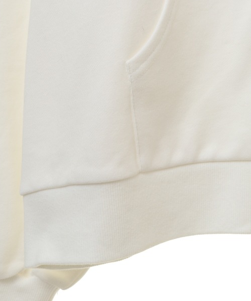 Candy Stripper（キャンディストリッパー）の「【HELLO KITTY×Candy Stripper】ANGEL HELLO KITTY SWEAT フーディー（パーカー・レディース・ライトブルー/ピンク/オフホワイト・2）」の4枚目の写真