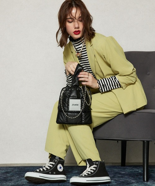 jouetie（ジュエティ）の「【jouetie/ジュエティ】メタリックナイロンキルティング　巾着ショルダーバッグ（ボールチェーンショルダー付）（ショルダーバッグ・レディース・ブラック/シルバー/ピンク/グリーン/ネイビー・FREE）」の21枚目の写真