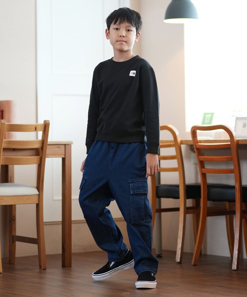 THE NORTH FACE（ザノースフェイス）の「THE NORTH FACE/ザ・ノース・フェイス キッズ スウェット スモールボックスロゴクルー NTJ62431（スウェット・キッズ・ブラック/ミックスグレー・100cm/110cm/120cm/130cm/140cm/150cm）」の7枚目の写真