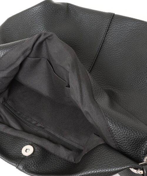 notch.(ノッチ)の「A4ショルダーバッグ(ショルダーバッグ・レディース・ブラック/シルバー/オフホワイト・ONESIZE)」の6枚目の写真