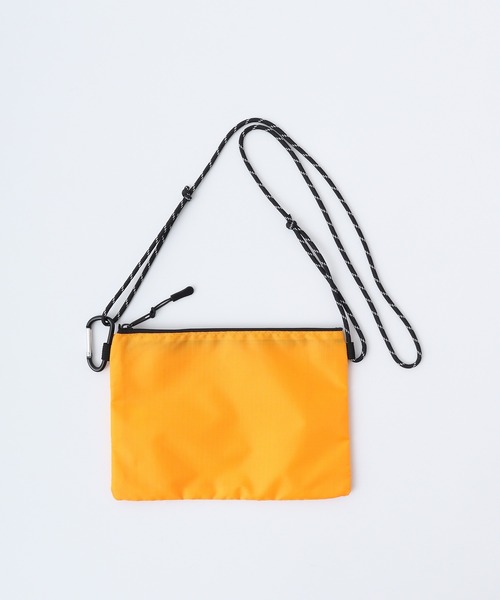 TRUSS(トラス)の「TRUSS リップミニサコッシュ(ショルダーバッグ・メンズ・オレンジ/ホワイト/ブラック/グリーン・F)」の8枚目の写真