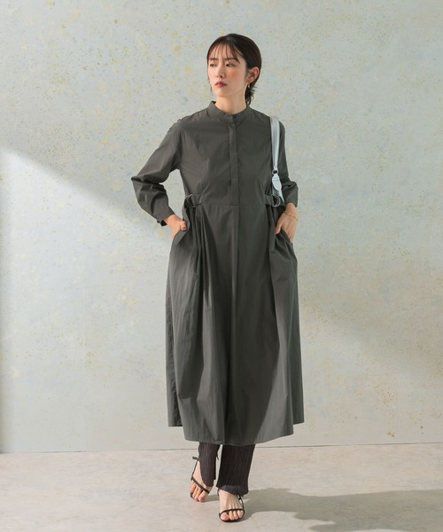 URBAN RESEARCH ROSSO WOMEN(アーバンリサーチ ロッソ)の「ハイネックサイドベルトシャツワンピース(ワンピース・レディース・チャコールグレー/カーキ/ベージュ・FREE)」の8枚目の写真