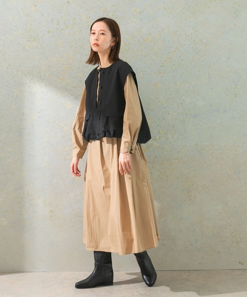 URBAN RESEARCH ROSSO WOMEN(アーバンリサーチ ロッソ)の「ハイネックサイドベルトシャツワンピース(ワンピース・レディース・チャコールグレー/カーキ/ベージュ・FREE)」の11枚目の写真