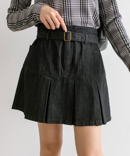 OLIVE des OLIVE(オリーブデオリーブ)の「ベルト付きボックスプリーツミニスカート(スカート・レディース・ブラウン系その他/ブラック系その他/キャメル/チェック・FREE)」の2枚目の写真